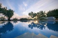 Upsidedown Villa. Amazing Views! - B&B Lourdata