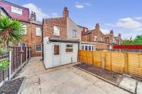 Chic & Modern 2 Bedroom Flat in Central Catford, London - Chambres d’hôtes Catford