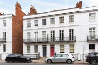 Boutique Basement 1 Bed Flat, central location, free parking, Wi-Fi, Sky, Netflix - B&B Royal Leamington Spa