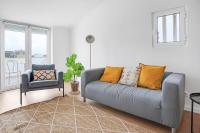 One bedroom Apt in Almada - Balcony with River Views by Lisbeyond - B&B Almada