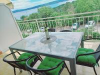 Two-Bedroom Apartment with Terrace and Sea View