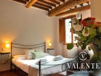 B&B Pescia - Via Ruga degli Orlandi - Valente Italian Properties - Bed and Breakfast Pescia