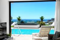 Apartment with Pool View 