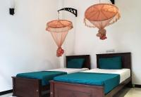 Zweibettzimmer mit Balkon