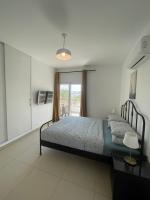 Almaza Bay Beach Town Chalet - Chambres d'hôtes Marsá Maţrūḩ