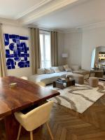 B&B Paris - Appartement 70m2 Parc Monceau - Bed and Breakfast Paris