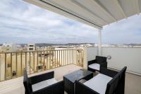 Hilltop Apartments - Stylish Comfort Living close to the sea, Bugibba - B&B