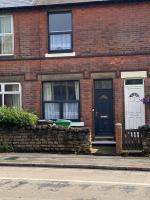 Comfortable 2 bedroom home from home with parking - B&B