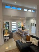 Lily Pad Beach House - B&B