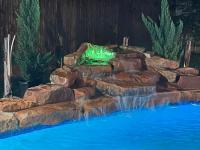 MAGNITO Mini-Mansion at IAH with pool & gym - B&B Humble