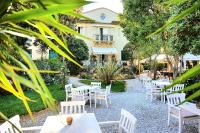B&B Lido di Camaiore - Hotel Club i Pini - Residenza d'Epoca in Versilia - Bed and Breakfast Lido di Camaiore