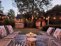 B&B Ewijk - Bohemian Wellness met hottub & sauna - Bed and Breakfast Ewijk