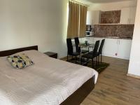 Apartamento con balcón