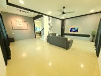 B&B Simpang - Air-home M1 Simpang near Aulong Econsave, 4BR, 10pax, Netflix - Bed and Breakfast Simpang