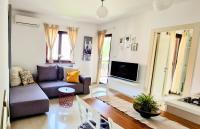 One-Bedroom Apartment with Balcony