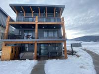 Luxury Ski Home 5 min from SnowBasin, 50' from Pineview Lake - B&B Huntsville