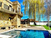 Castle Transylvania - Bed and Breakfast