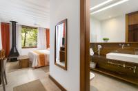 Queen Room with Balcony