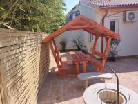 Öcsi Vendégház - B&B