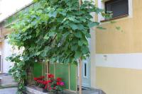 Hajnalka Apartmanház - Chambres d’hôtes