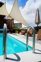 B&B Lopatinec - Aura Lux Holiday Home with Pool - Bed and Breakfast Lopatinec
