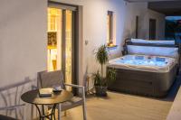 Studio and hot tub - B&B Split