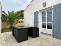 Charmante maison 6 couchages, jardin privé, proche plage, Wi-Fi, 2 étoiles, ménage inclus - FR-1-246A-155 - B&B