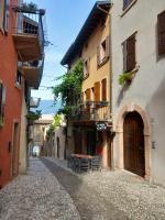 B&B Malcesine - Malcesine with Charme - Superior 2 bedrooms apartment - Bed and Breakfast Malcesine