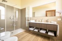 Familienzimmer mit Doppelbett