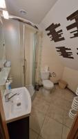 Chambre Double ou Lits Jumeaux avec Salle de Bains Privative