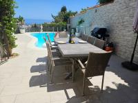 New Luxury Villa Tuulia with private pool and parking - B&B