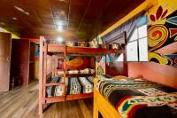 Posto Letto in Dormitorio Misto con 6 Letti
