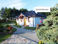Domki RAMZES 1 - B&B Dąbki