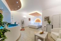 Honeymoon Suite with Indoor Hot Tub and Caldera View