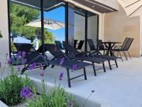 One-Bedroom Apartment with Sea View - Ground Floor