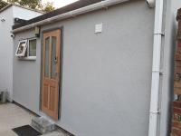 Studio apartment, TV, WiFi Kitchen Parking, Wembley Elizabeth Line - Bed and Breakfast