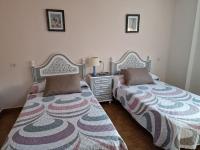 Zweibettzimmer mit eigenem Bad