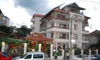 Guest House Lazur - B&B