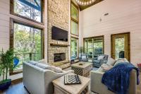 Cozy Cabin with Hot Tub about 5 Mi to Broken Bow Lake - B&B Broken Bow