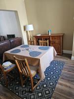 B&B Derry - Georgian 8 bed, 4 room, home from home - Bed and Breakfast Derry