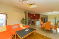Apartamento con terraza 