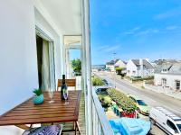 Le Phare Ouest - 80 m De La Mer - Vue Océan Sur Le Balcon - Entièrement Rénové - Internet Haut Débit - NOUVEAU - Chambres d'hôtes Ploemeur