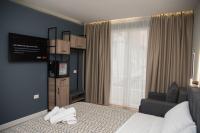Deluxe Double Room (2 Adults + 1 Child)