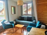 Chalet Mitoyen 3 Pièces 6 Pers. - Résidence Le Hameau du Puy - Piscine Chauffée, Proche Pistes - FR-1-504-642 - B&B
