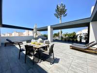 Tavira Grand Balcony With Pool by Homing - B&B Tavira