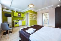Guest house "Golden Gate 911 " - B&B Kyiv
