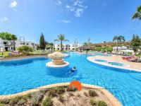 B&B Albufeira - #168 Fully Equiped, AC, Pool and Mini Golf - Bed and Breakfast Albufeira