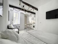 Le 7b, Studio Loft à 2 mn du port et 10 mn des plages - B&B