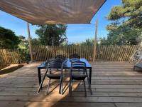 Le Cycas, mobil-home neuf avec sa vue dégagée sur les vignes et la mer - Chambres d'hôtes Hyères
