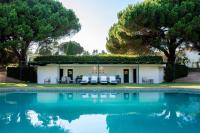 B&B Estoril - House with pool and elegant garden in Estoril - Bed and Breakfast Estoril